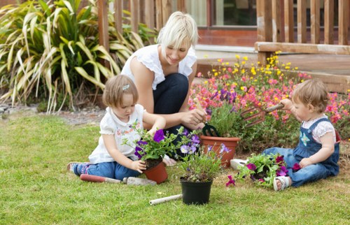Compact landscape gardening in Ponders End using vertical planting